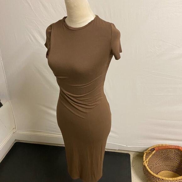 Amore All.F.Y. Women's Short Sleeve Ruched Waist Midi Bodycon Dress - Sm… - Picture 4 of 9